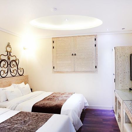 Bell Hotel Hwaseong Екстер'єр фото