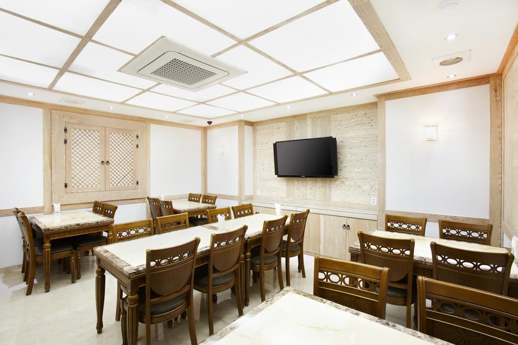 Bell Hotel Hwaseong Екстер'єр фото