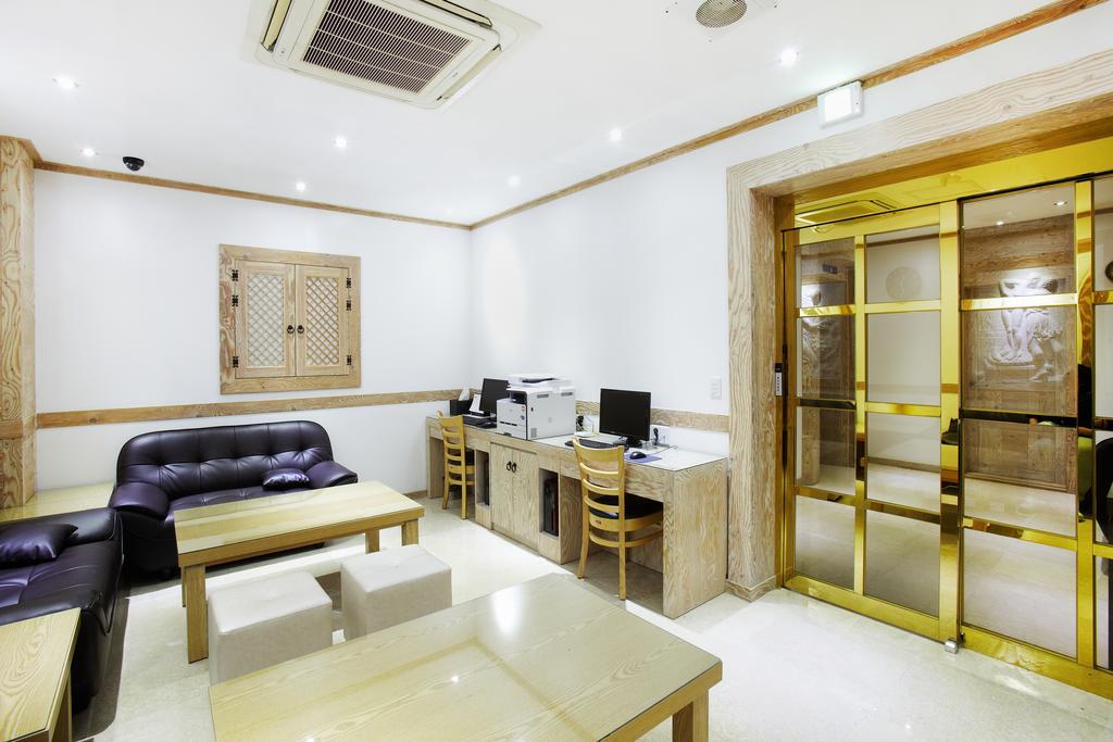 Bell Hotel Hwaseong Екстер'єр фото