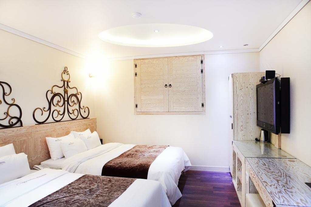 Bell Hotel Hwaseong Екстер'єр фото