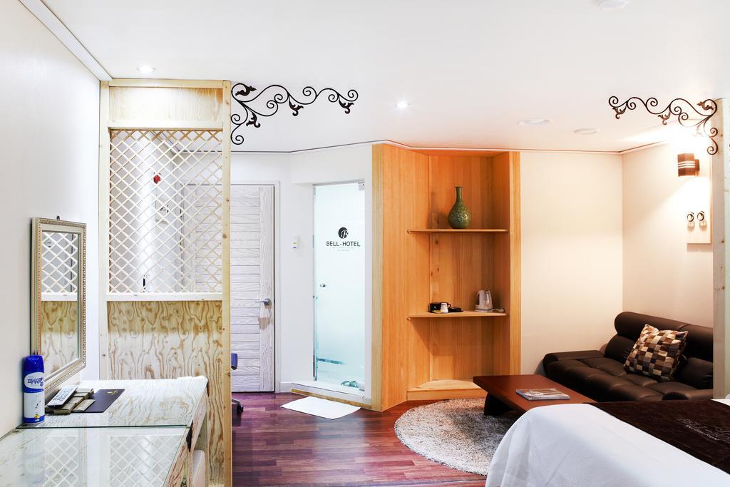 Bell Hotel Hwaseong Екстер'єр фото