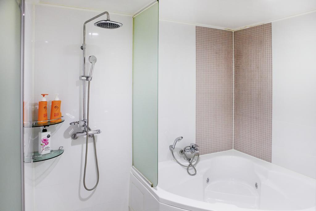Bell Hotel Hwaseong Екстер'єр фото