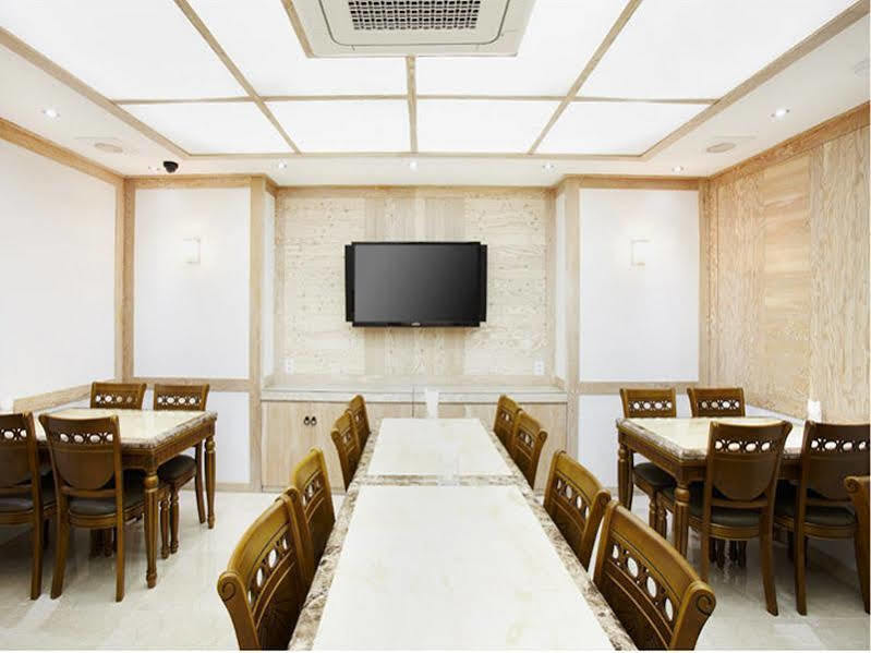Bell Hotel Hwaseong Екстер'єр фото