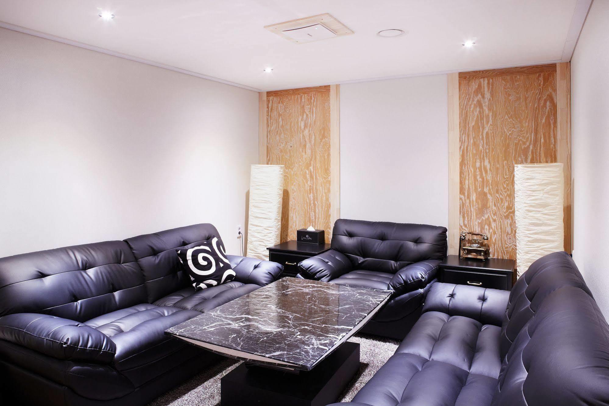 Bell Hotel Hwaseong Екстер'єр фото