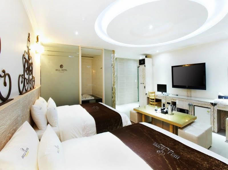 Bell Hotel Hwaseong Екстер'єр фото