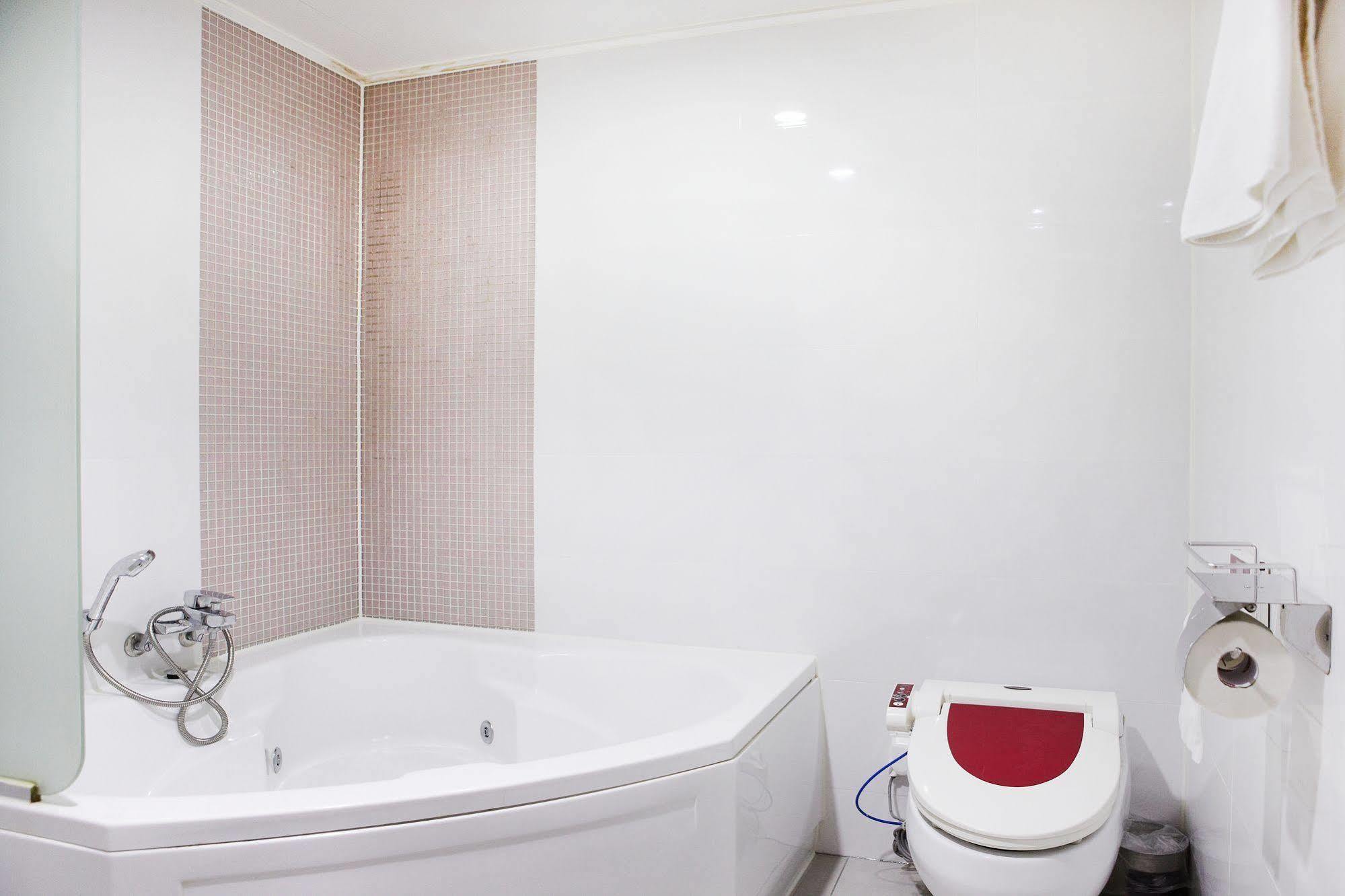 Bell Hotel Hwaseong Екстер'єр фото