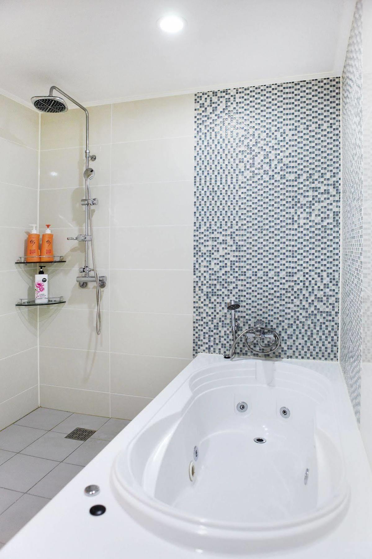 Bell Hotel Hwaseong Екстер'єр фото