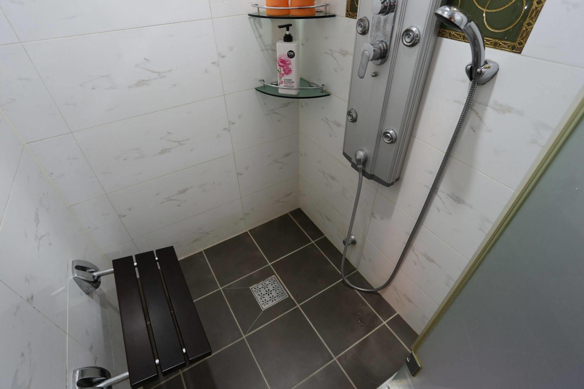 Bell Hotel Hwaseong Екстер'єр фото