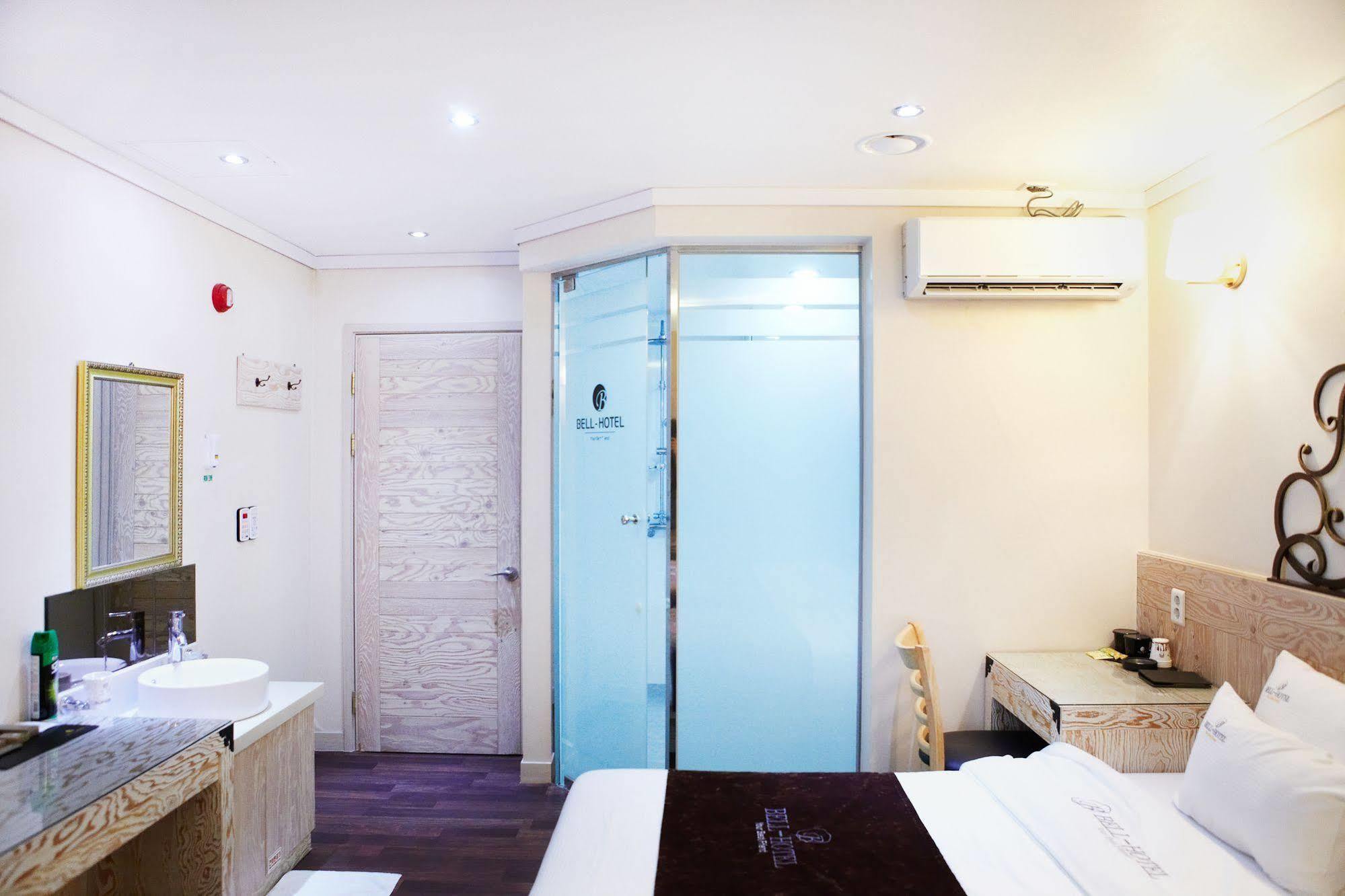 Bell Hotel Hwaseong Екстер'єр фото
